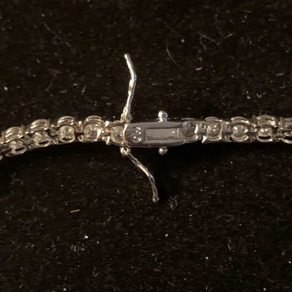 Tennis Bracelet - Picture 4 of 7